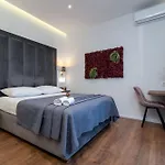 Antares Luxury 3* Split