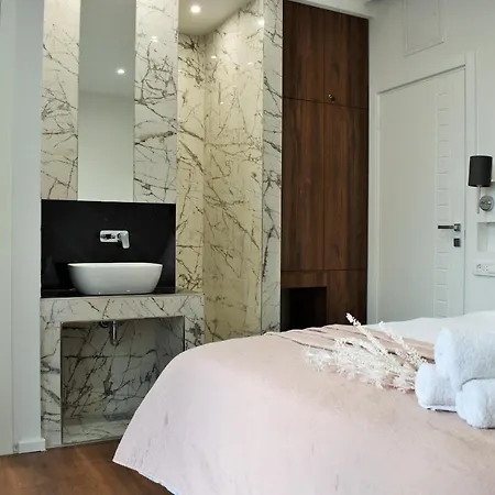 Antares Luxury 3*