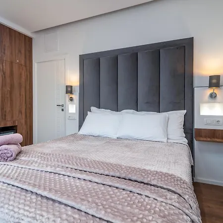 بيت ضيافة Antares Rooms Split 3*