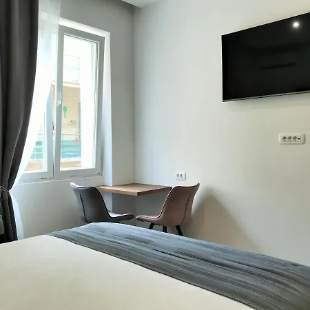 Antares Luxury Gasthuis Split