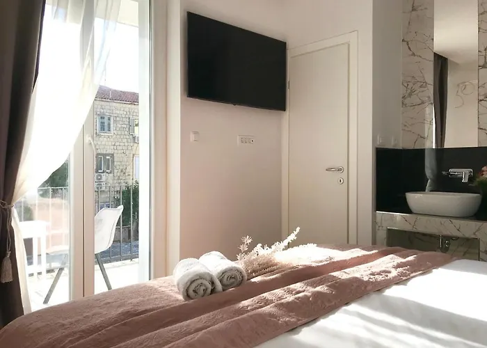 Antares Luxury Guest house Split