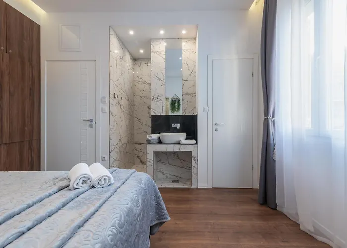 Antares Luxury 3* Split