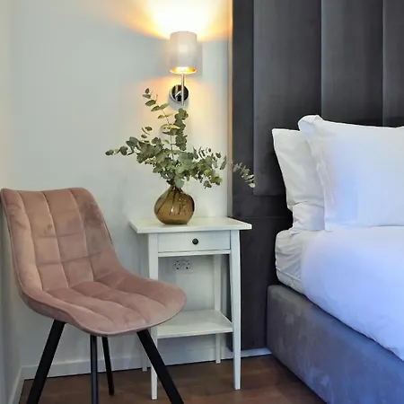 Antares Luxury سبليت