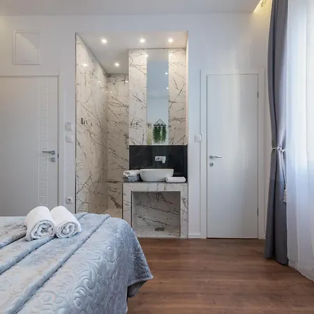 Antares Rooms Split 3* Split