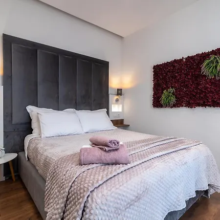 Antares Rooms Split
