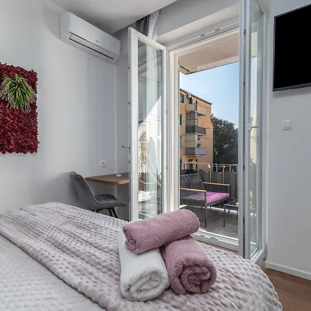 Antares Rooms Split 3* Split